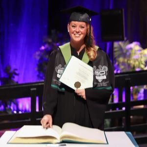 Meet your Posher, Marie-christine